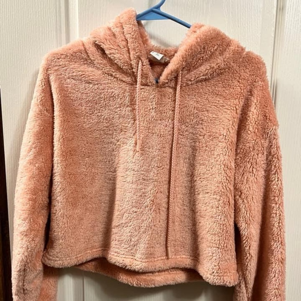 Forever 21 Cropped Fuzzy Hoodie